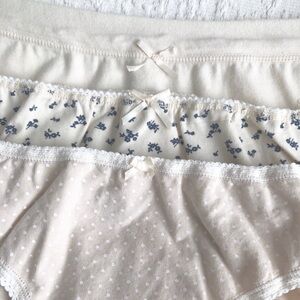Brandy Melville Underwear Bundle
